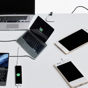 5 Smartphones & Hardware Tren Terbaru: Perbandingan Fitur dan Harga